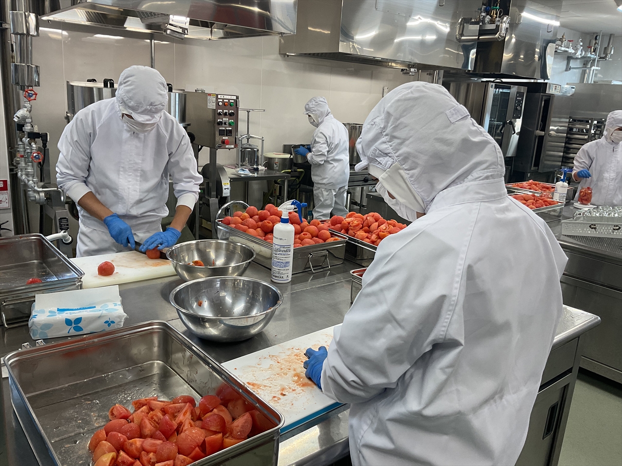 京丹後産トマトの水煮缶詰 - 商品開発事例